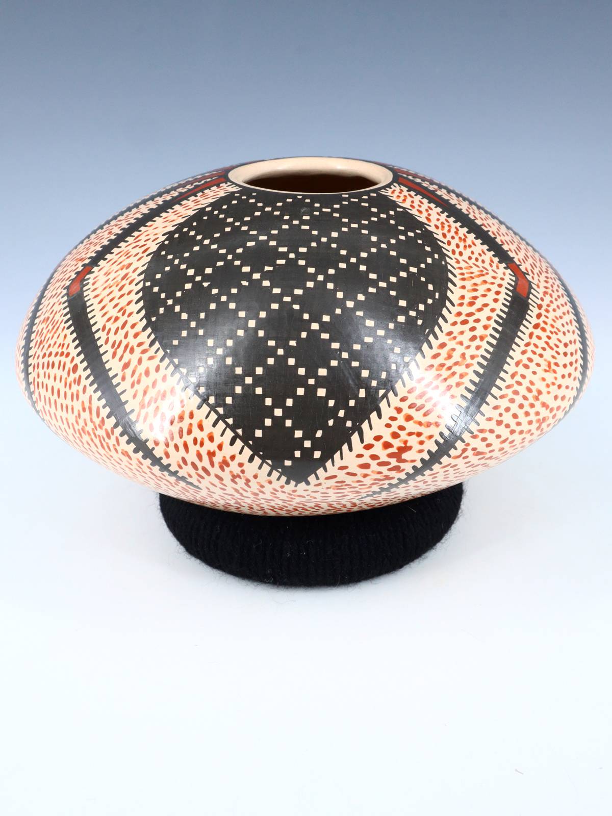 Mata Ortiz Paquime Pottery Spider Seed Pot