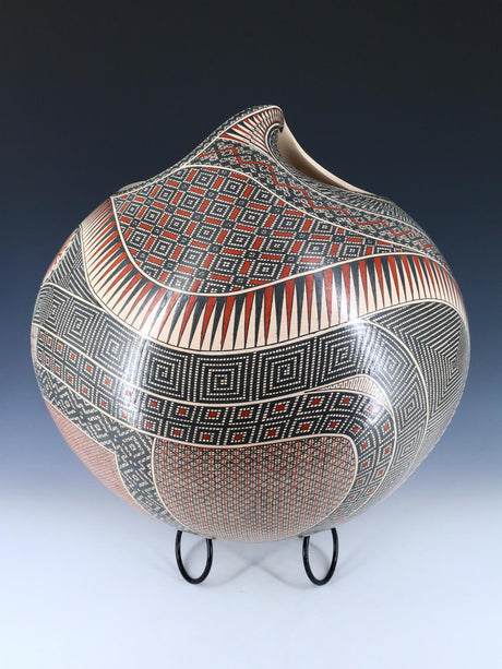 Large Twisted Handle Mata Ortiz Hand Coiled Paquime Pottery - PuebloDirect.com