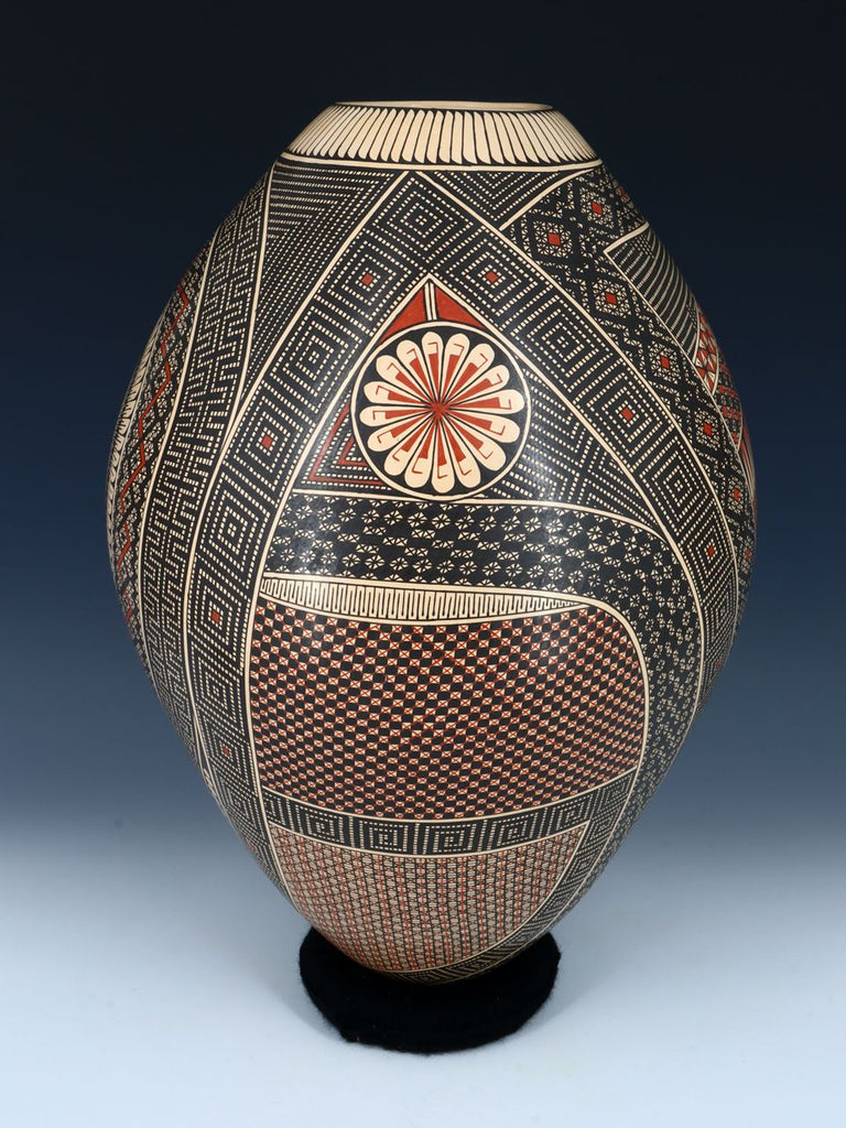 Mata Ortiz Hand Coiled Paquime Pottery - PuebloDirect.com