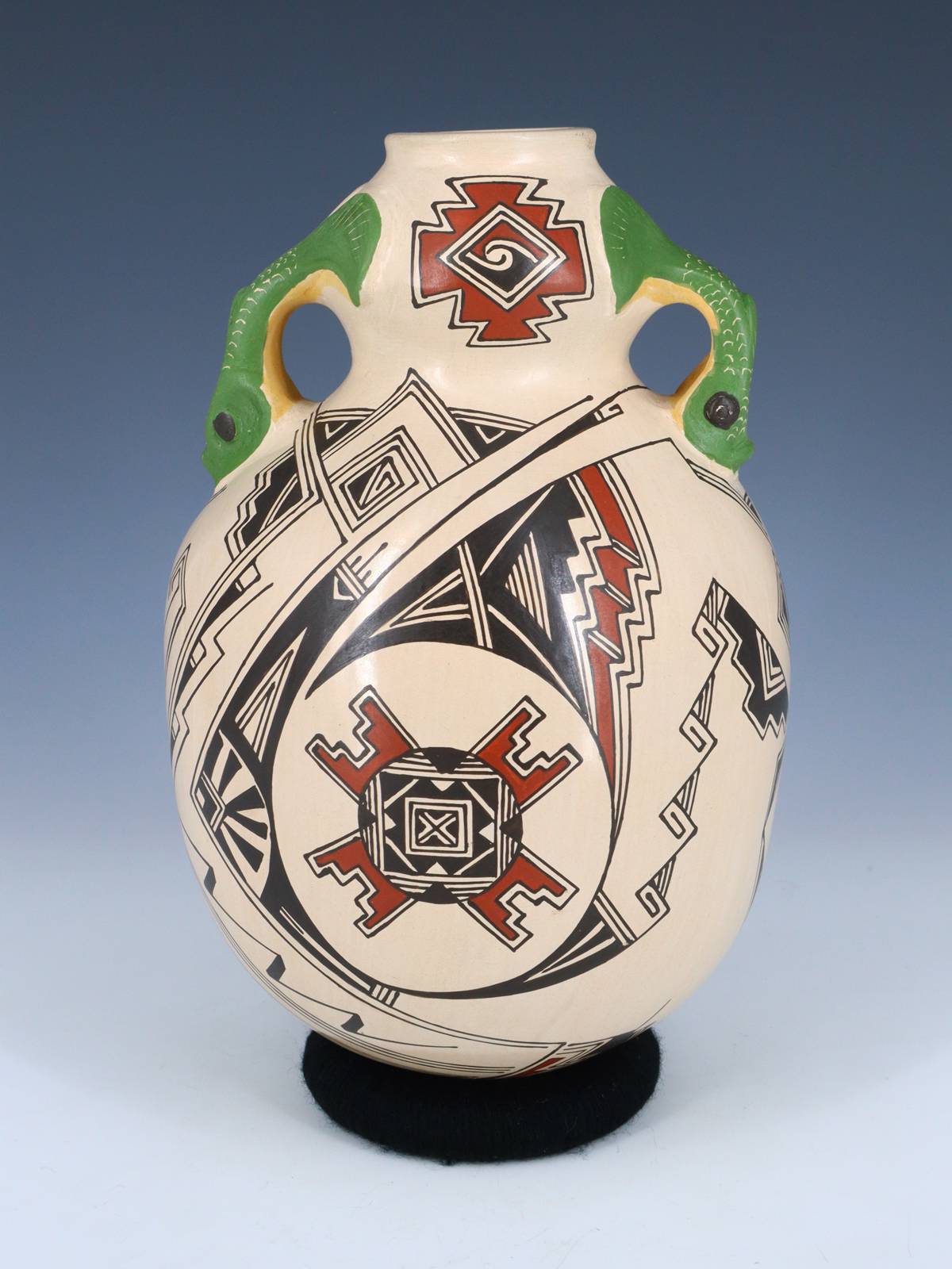 Mata Ortiz Hand Coiled Painted Pottery - PuebloDirect.com