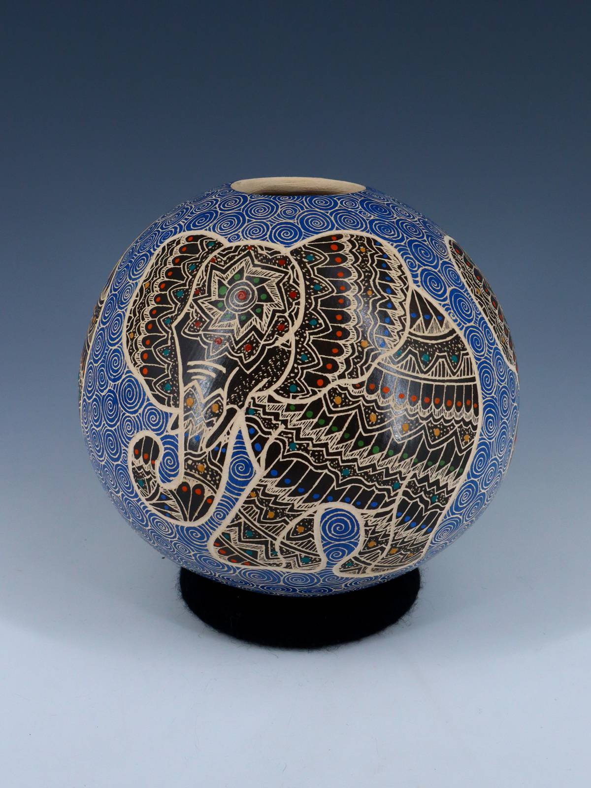 Mata Ortiz Hand Coiled Etched Elephant Pottery Vase - PuebloDirect.com