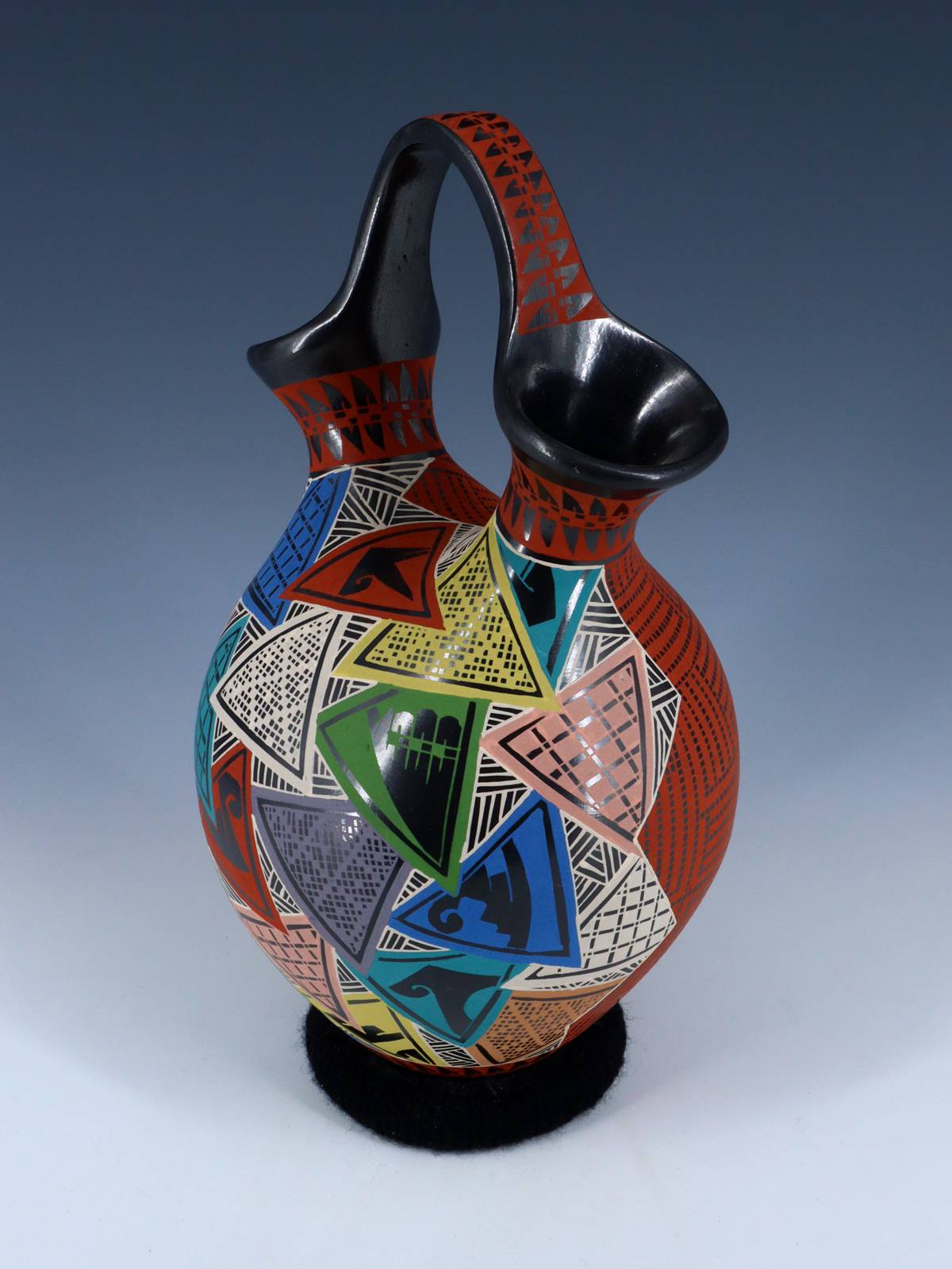 Mata Ortiz Hand Coiled and Painted Wedding Vase - PuebloDirect.com