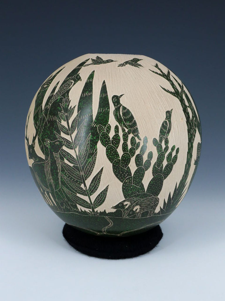 Mata Ortiz Hand Coiled Etched Wildlife Vase - PuebloDirect.com