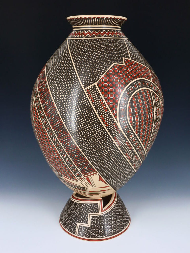 Large Mata Ortiz Hand Coiled Eye Dazzler Pottery - PuebloDirect.com