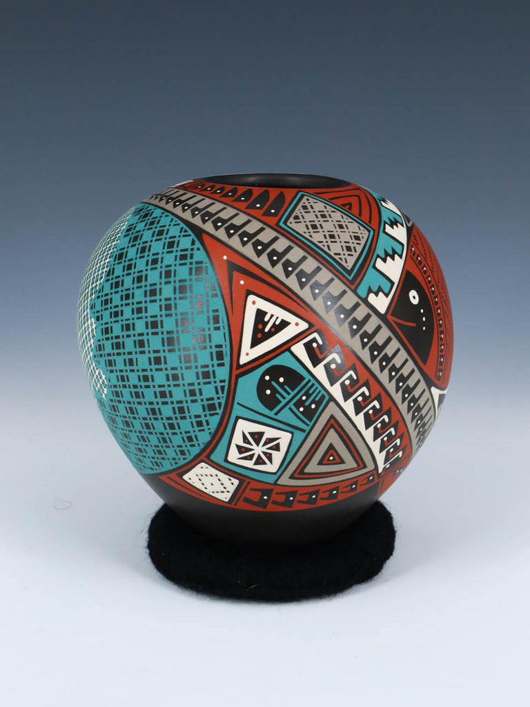 Mata Ortiz Hand Coiled Pottery - PuebloDirect.com