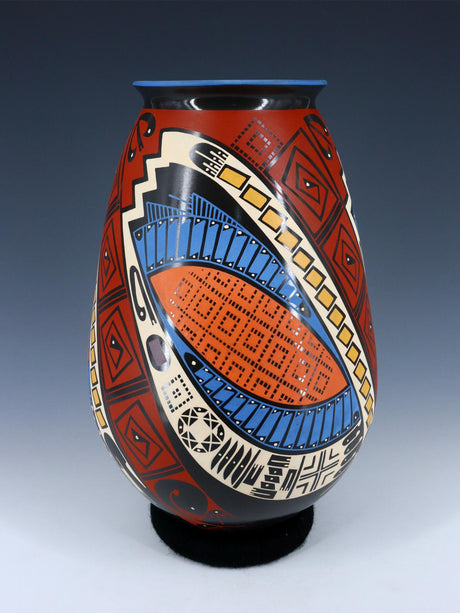Mata Ortiz Hand Coiled Pottery Vase - PuebloDirect.com