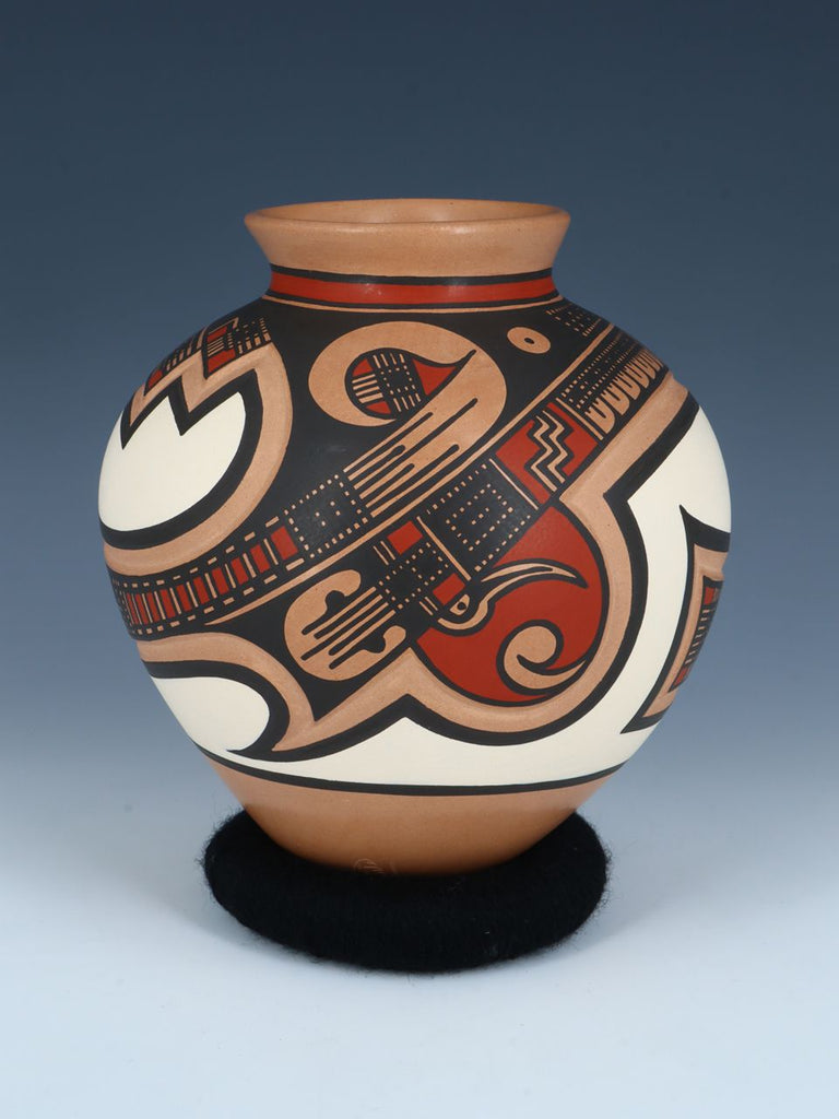 Mata Ortiz Hand Coiled Carved Pottery Vase - PuebloDirect.com