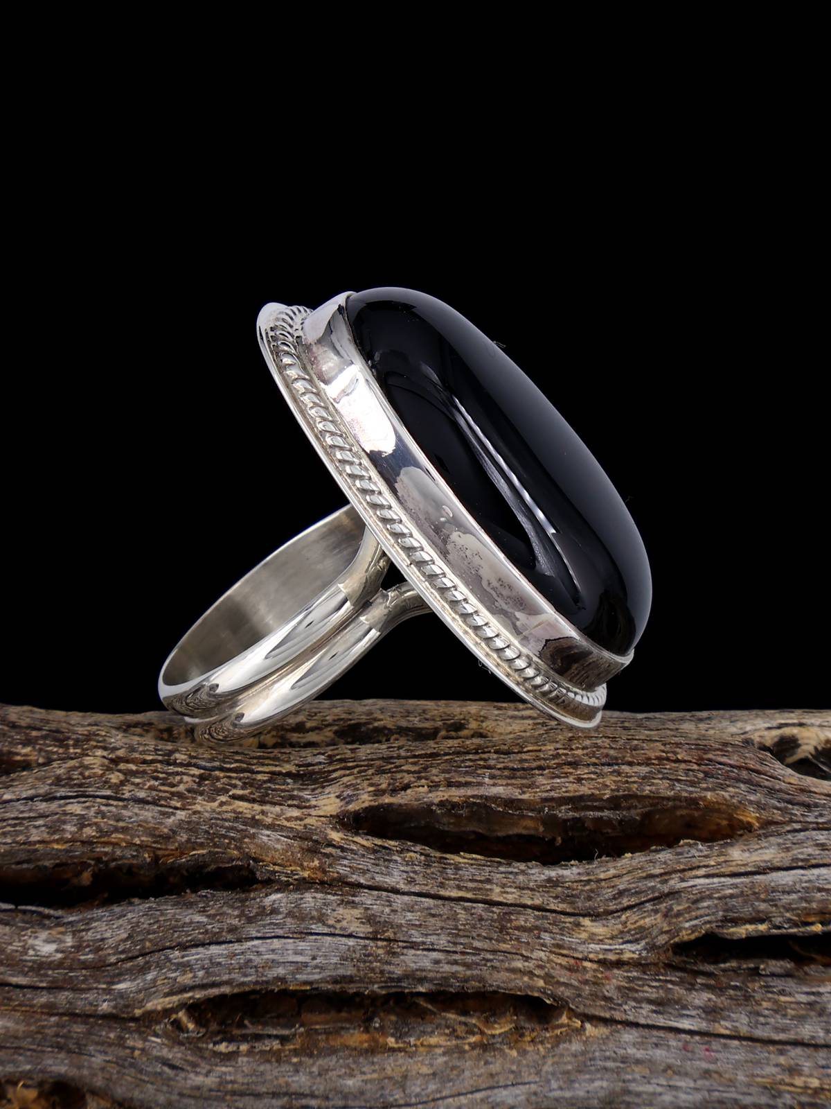 Navajo Black Onyx Ring, Size 5 1/2 – PuebloDirect.com