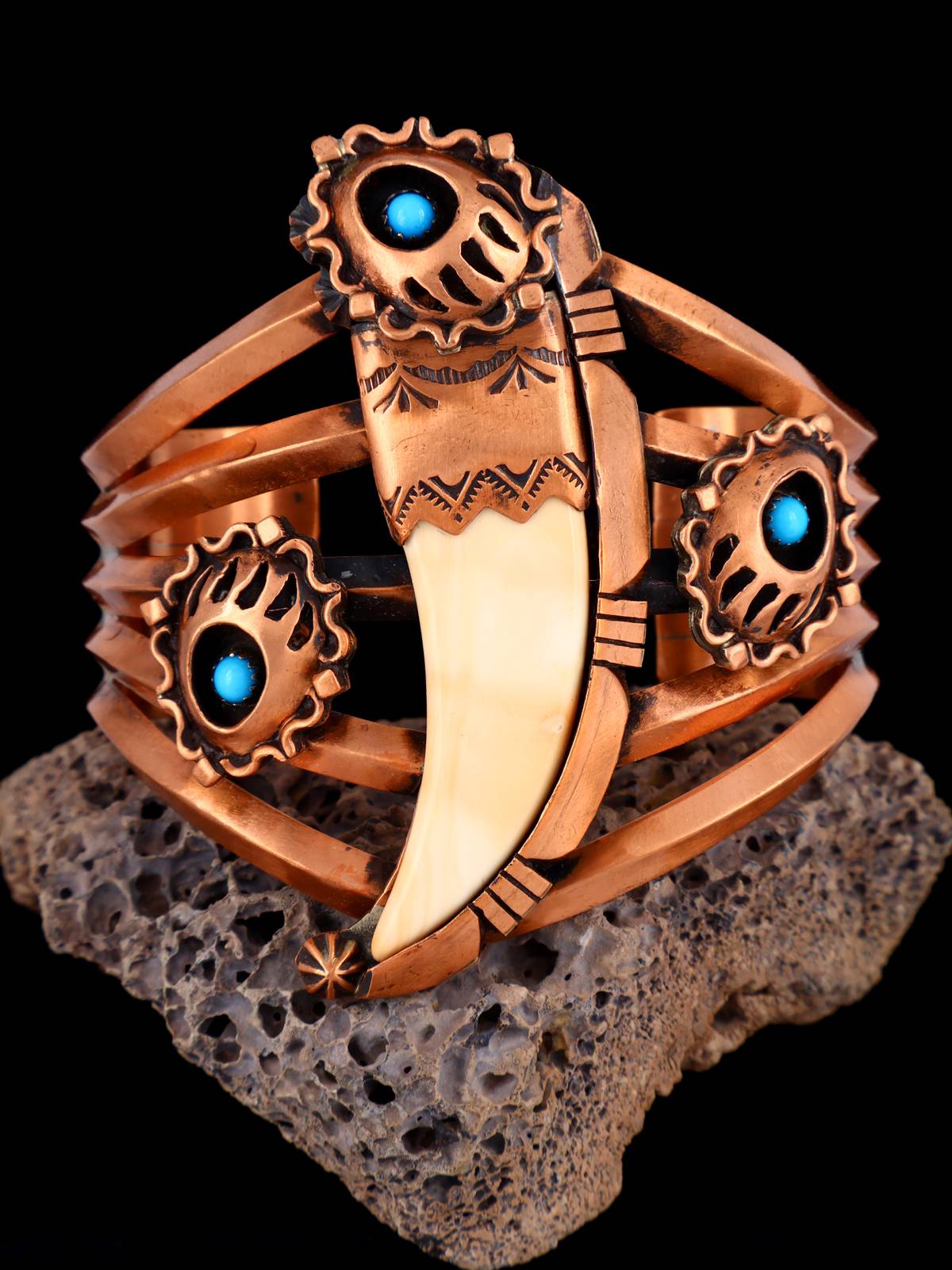 Navajo Copper Bear Claw Bracelet - PuebloDirect.com