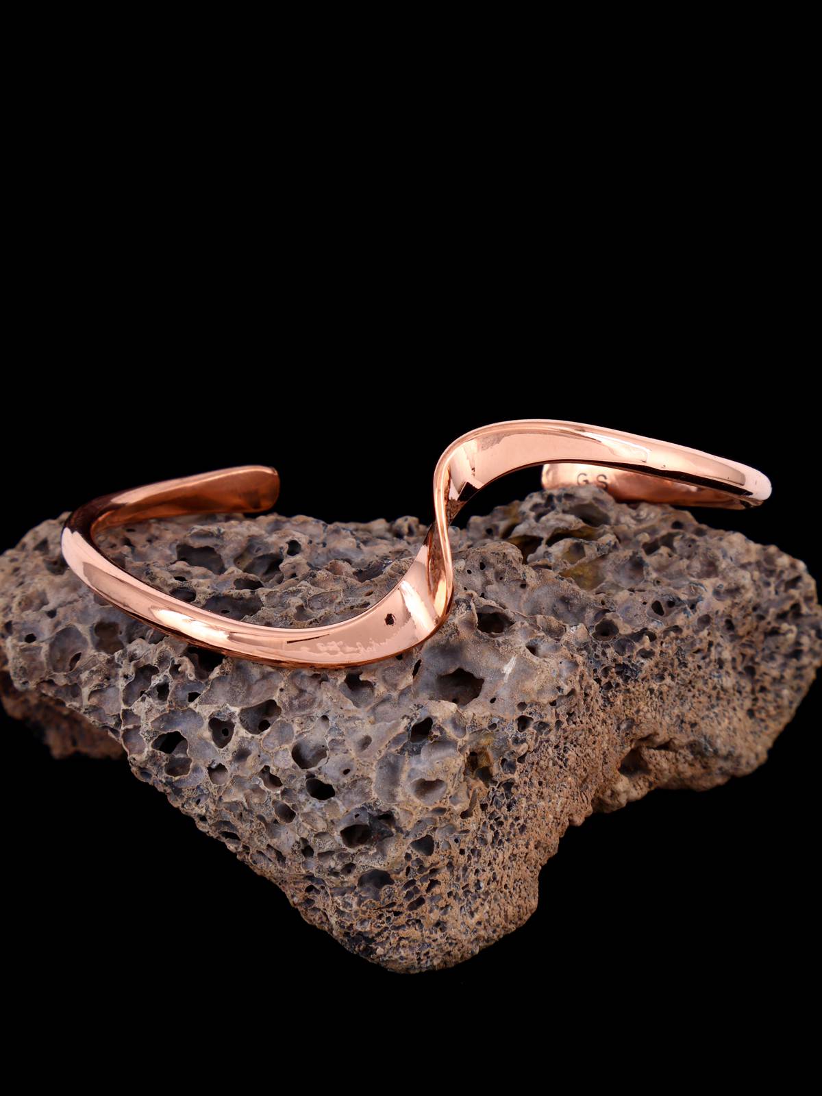 Navajo Copper Wave Bracelet - PuebloDirect.com
