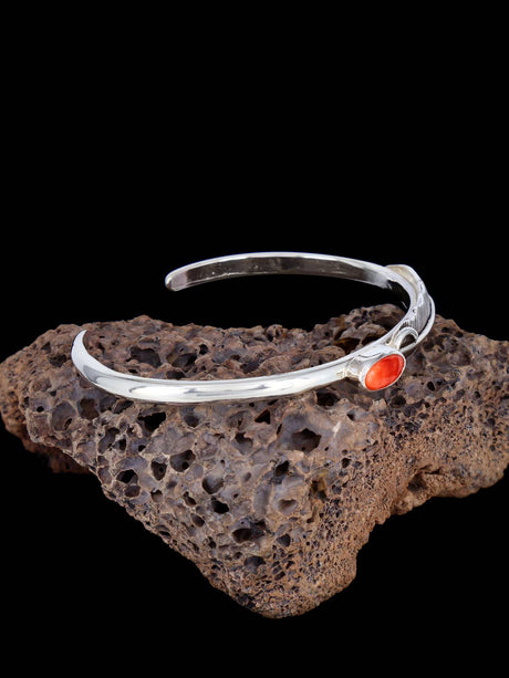 Native American Sterling Silver and Spiny Oyster Feather Bracelet - PuebloDirect.com