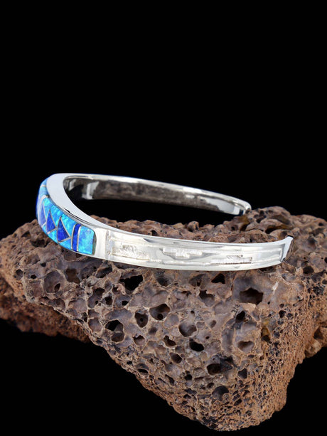 Pulsera Navajo de plata de ley con incrustaciones de cielo nocturno