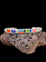 Bracelet amérindien incrusté de corail et de turquoise