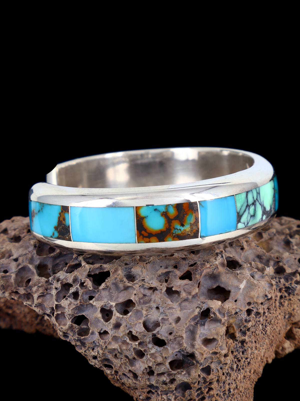 Bracelet de manchette amérindien incrusté de turquoise