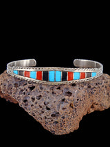 Bracelet incrusté d'onyx Zuni en argent sterling