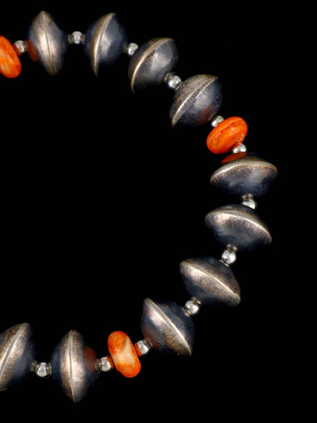 Navajo Jewelry Sterling Silver and Spiny Oyster Beaded Stretch Bracelet
