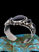Brazalete de plata de ley con ónix negro y nativo americano