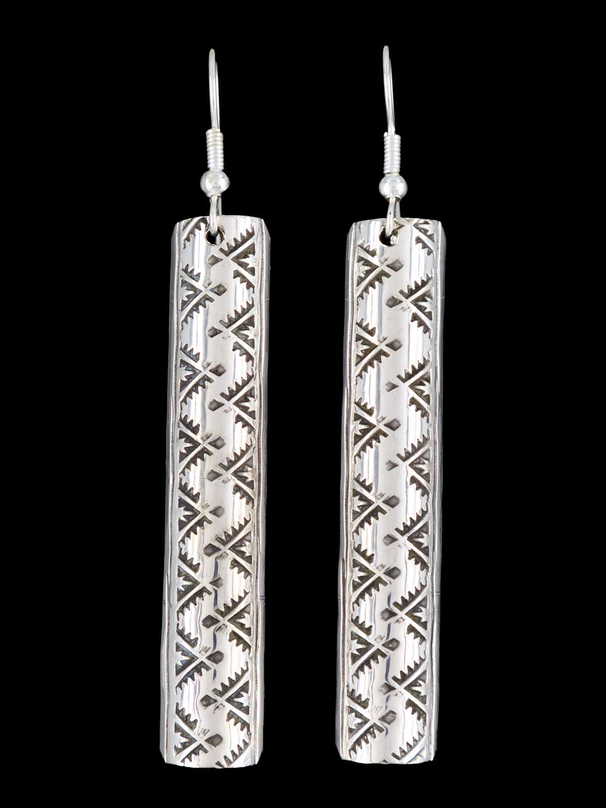 Boucles d’oreilles pendantes gravées Navajo en argent sterling