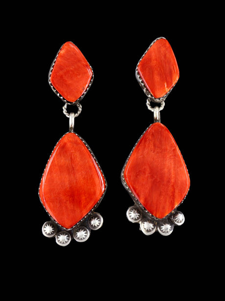 Native American Jewelry Spiny Oyster Post Earrings - PuebloDirect.com