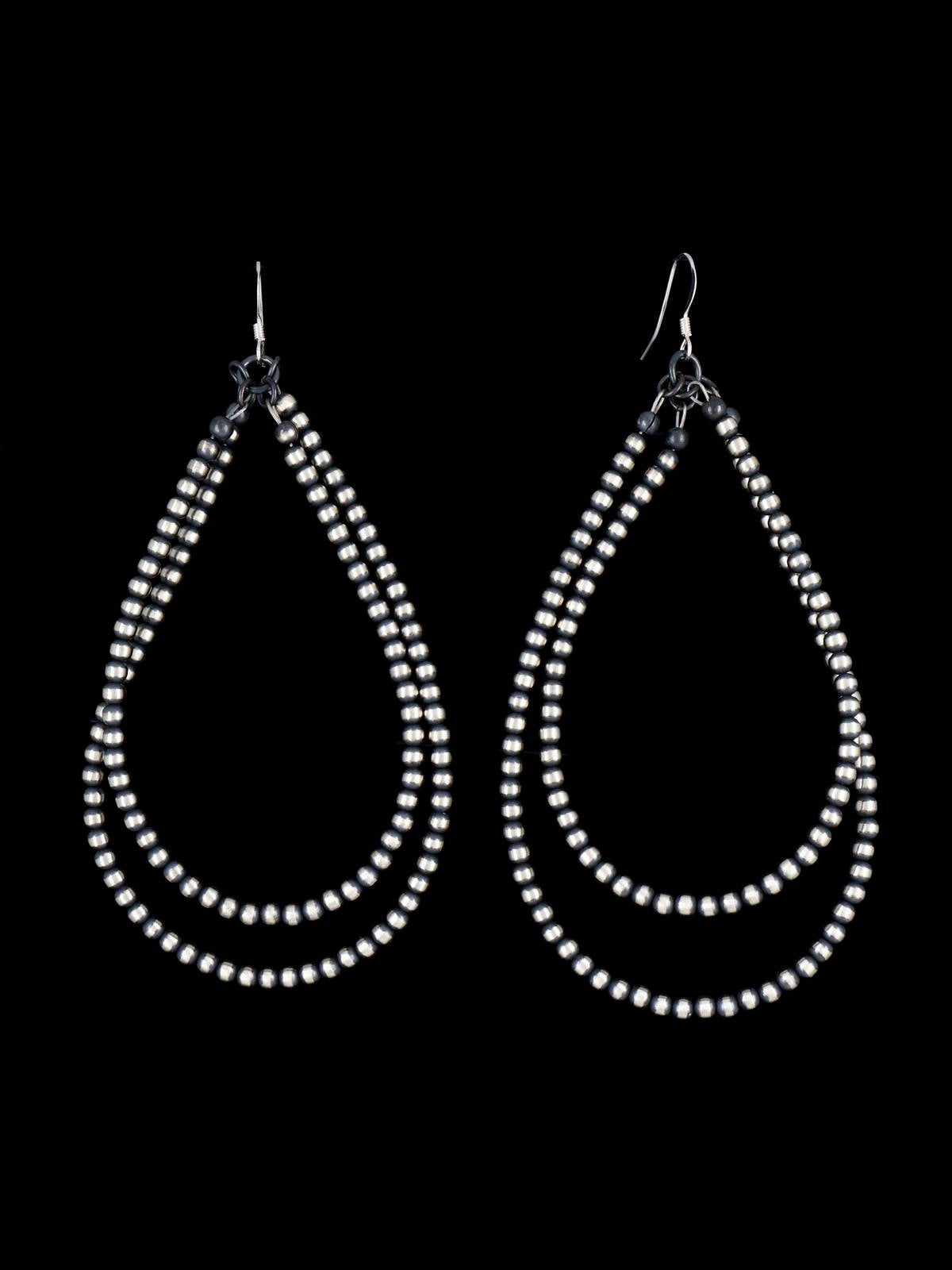 Boucles d’oreilles Navajo Pink Conch et Sterling Silver Bead Dangle