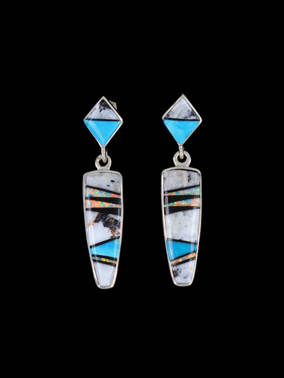 Boucles d'oreilles incrustées d'opalite bleue en argent sterling