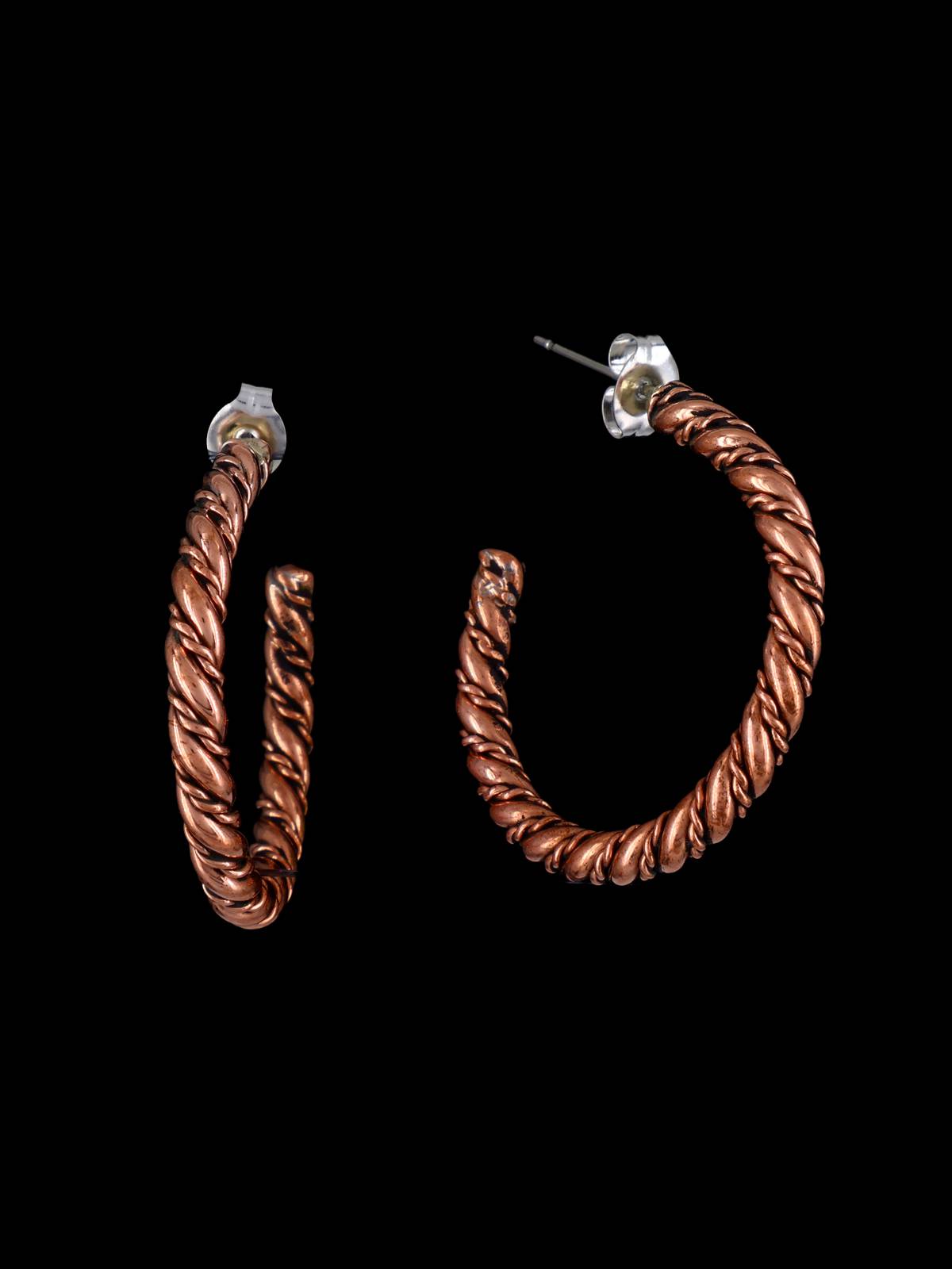 Pendientes colgantes de cobre estampado navajo