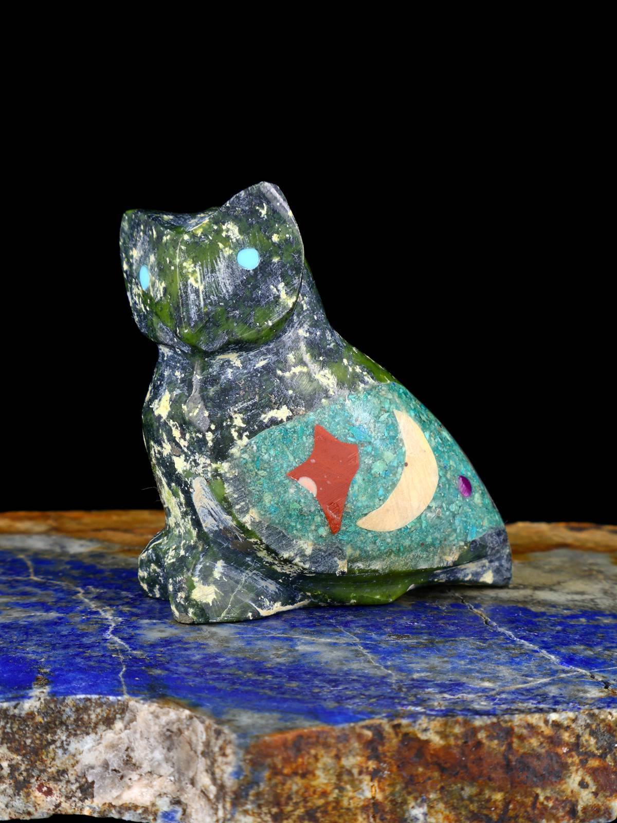 Serpentine Owl Zuni Fetish Carving