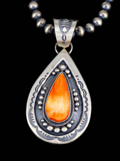 Native American Spiny Oyster Sterling Silver Beaded Necklace