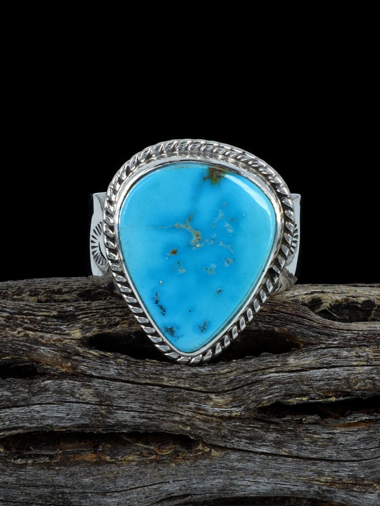 Kingman Turquoise Ring, Size 11 - PuebloDirect.com