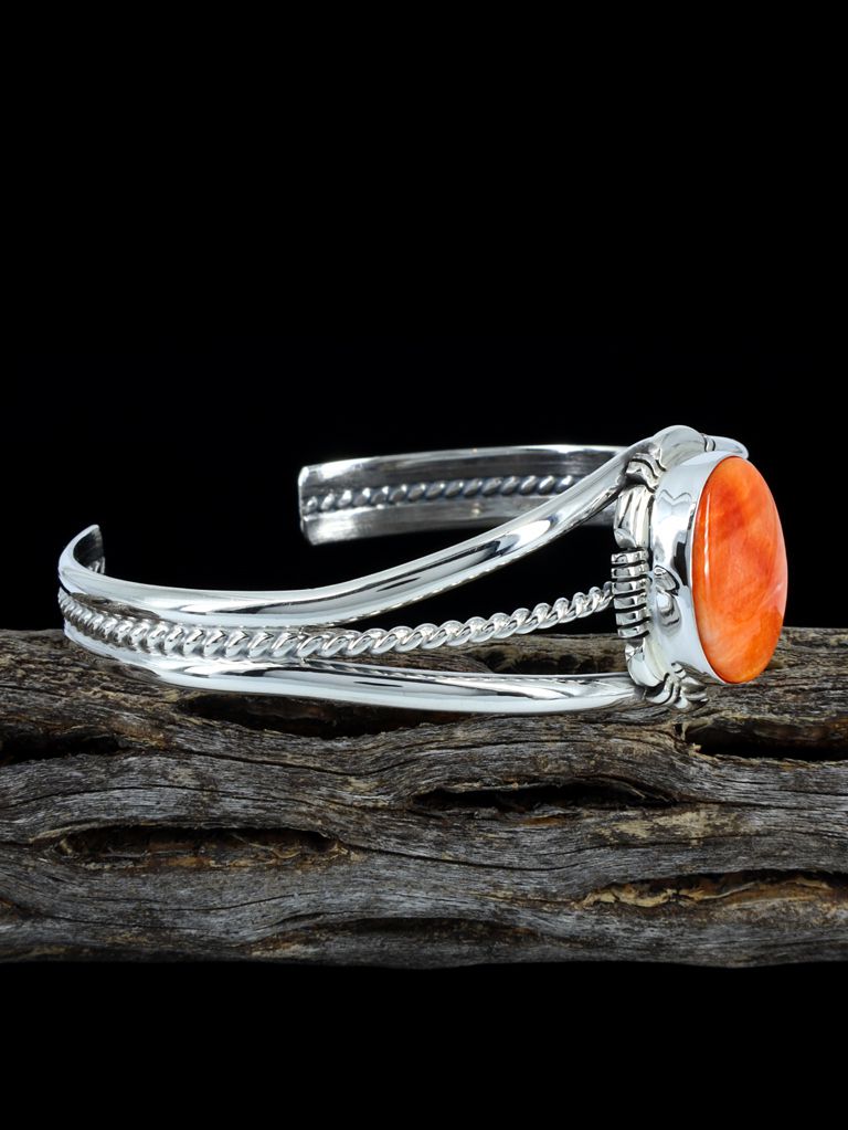 Native American Jewelry Spiny Oyster Cuff Bracelet - PuebloDirect.com