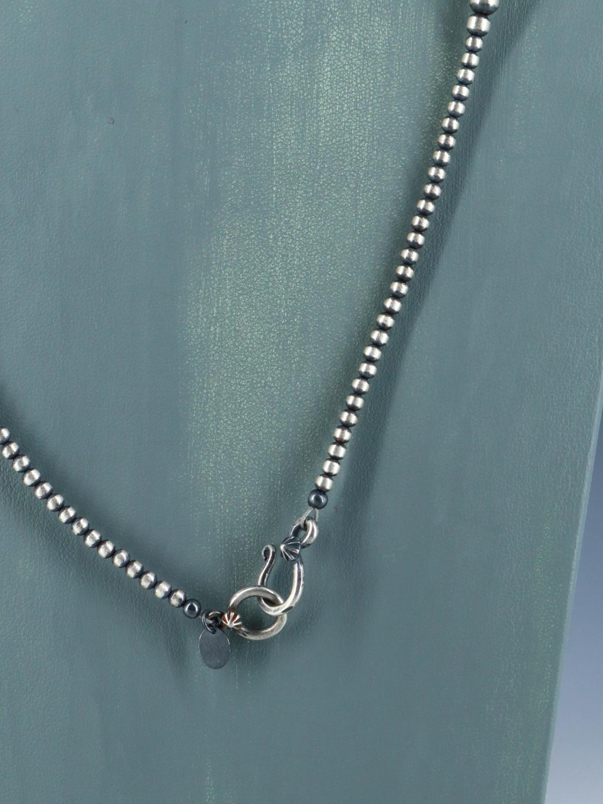 Collar de cuentas de plata de ley de nativos americanos de 24"