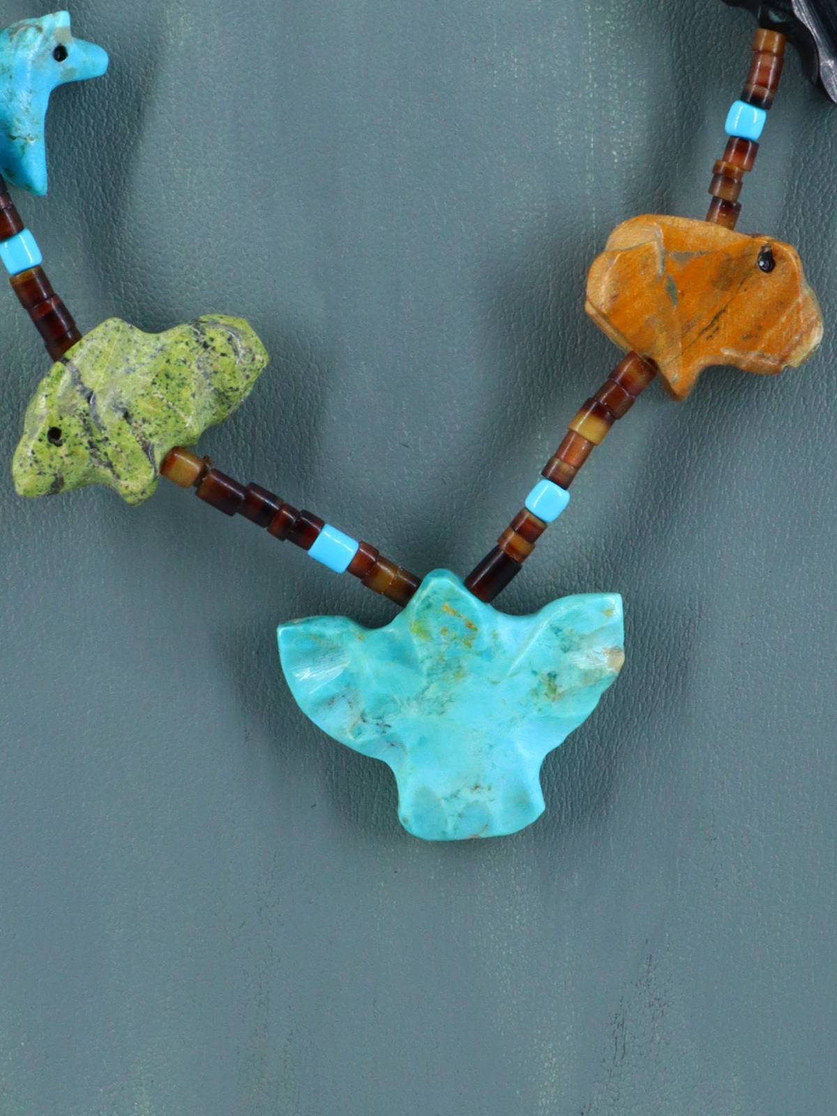 Native American Navajo Carved Fetish Animal Necklace - PuebloDirect.com