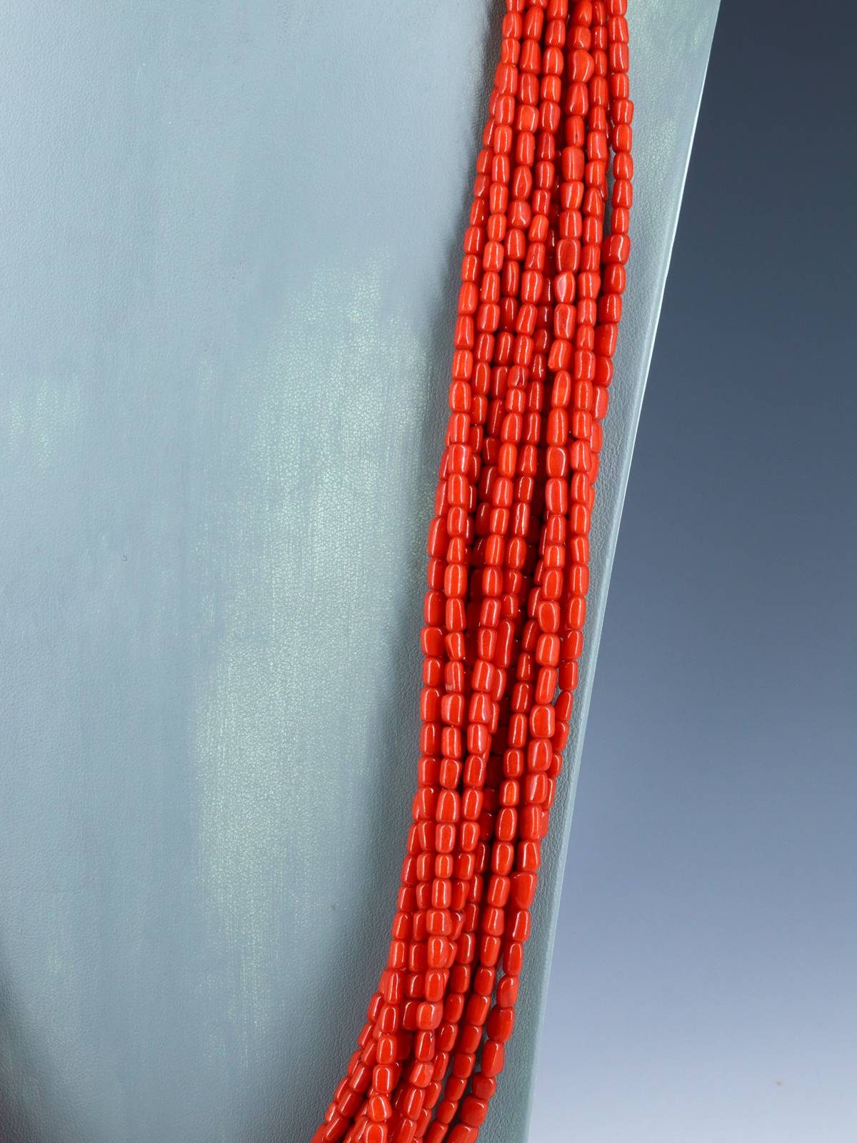 Bijoux amérindiens vintage Collier en corail naturel à 10 brins