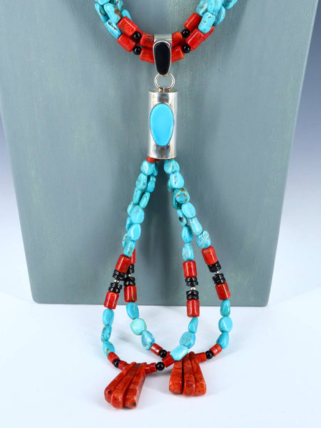 Santo Domingo Collar Jocla de Tres Hilos de Ónix y Nácar