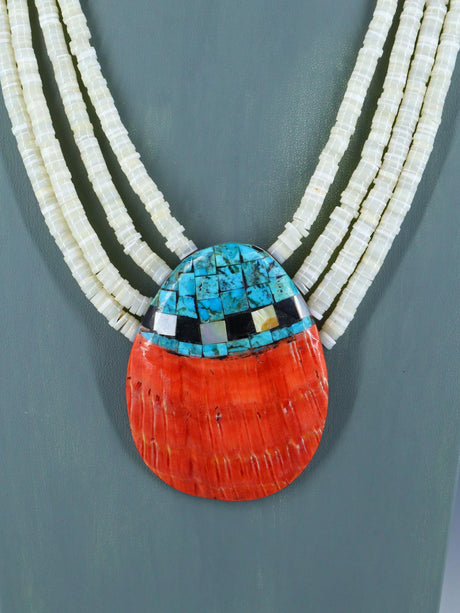 Collier amérindien de mosaïque de jet noir de Saint-Domingue