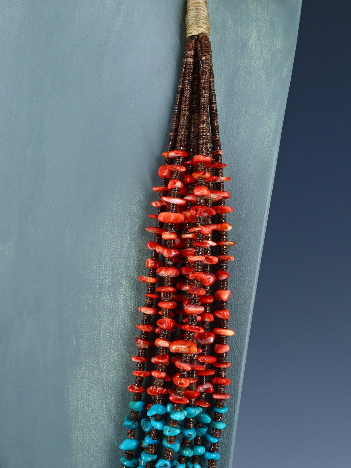 Bijoux amérindiens Collier à six brins turquoise et huître épineuse