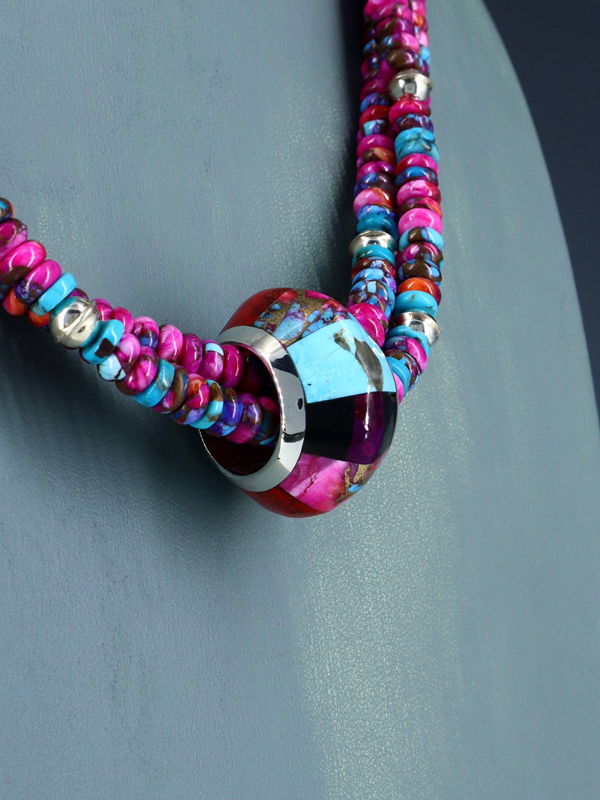Santo Domingo Spiny Oyster and Turquoise Spinner Necklace - PuebloDirect.com