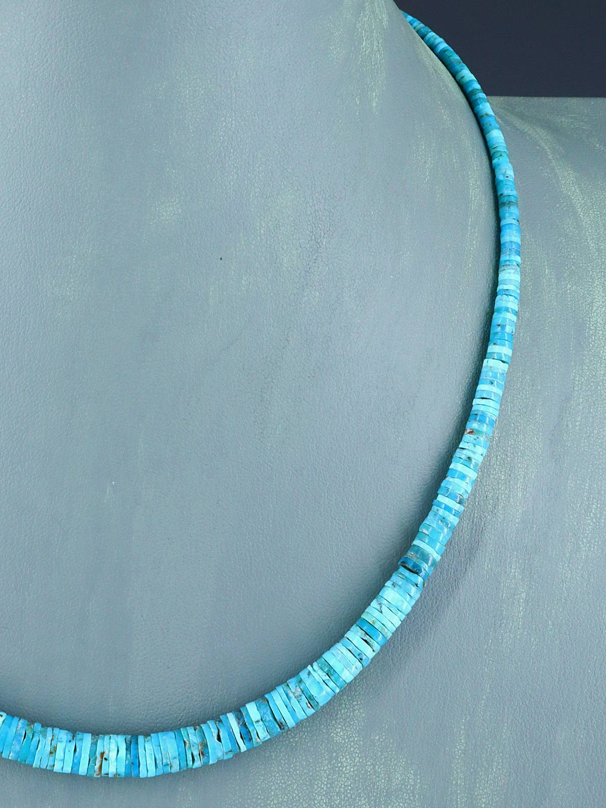 18" Navajo Single Strand Graduated Turquoise Necklace