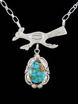 Collier de figurine Yei avec incrustation de turquoise incrusté de Zuni