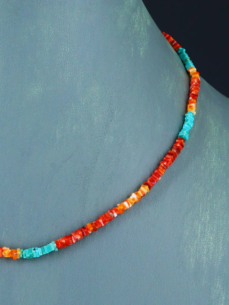 Collar de cuentas de ostras espinosas y turquesas de nativos americanos