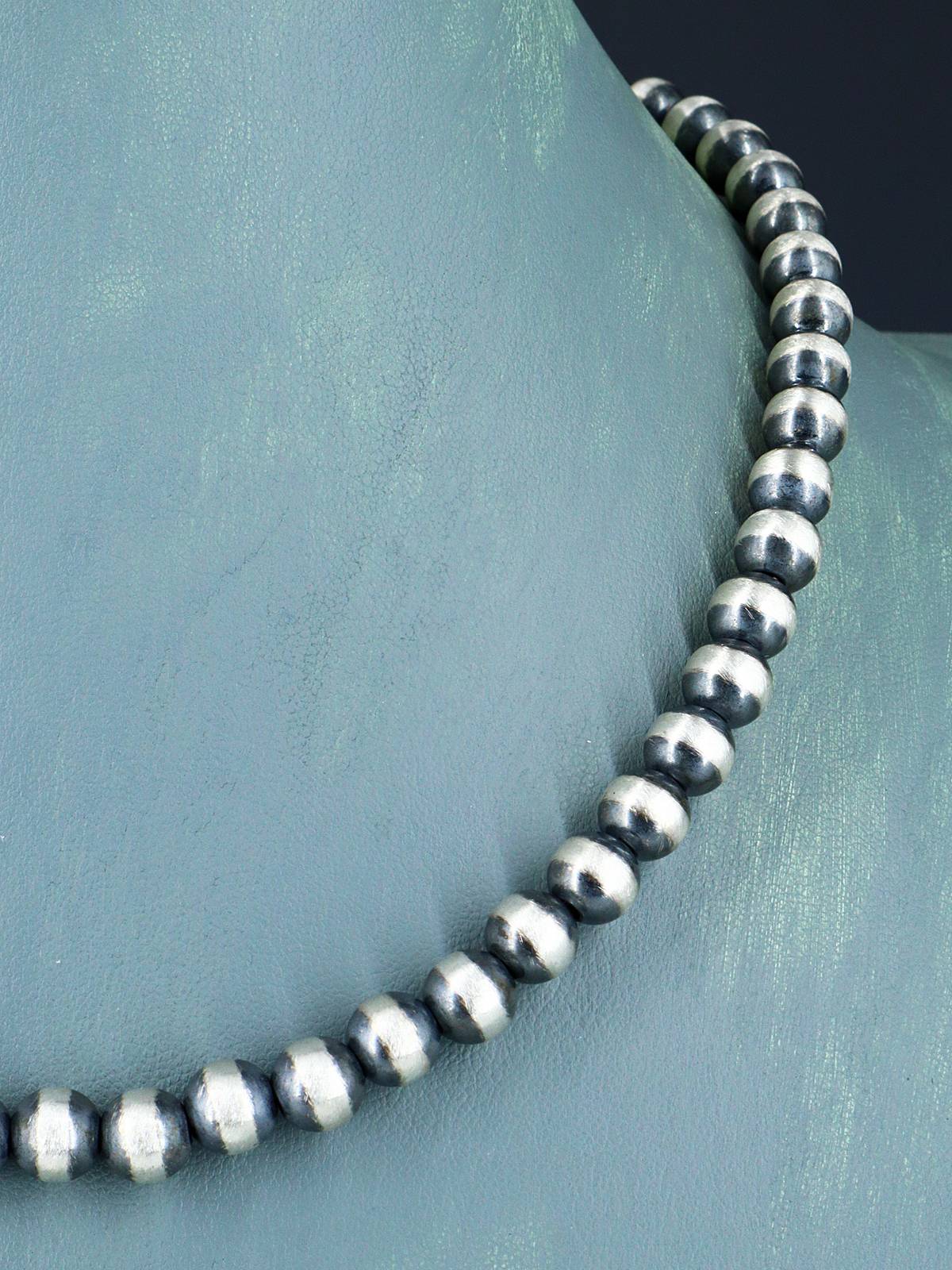 18" Navajo Jewelry Single Strand Sterling Silver Beaded Necklace