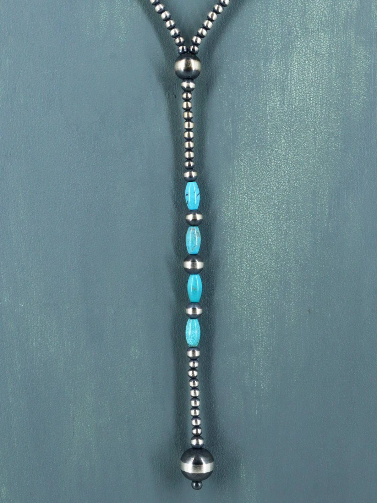 Collier amérindien de perles turquoise et argent