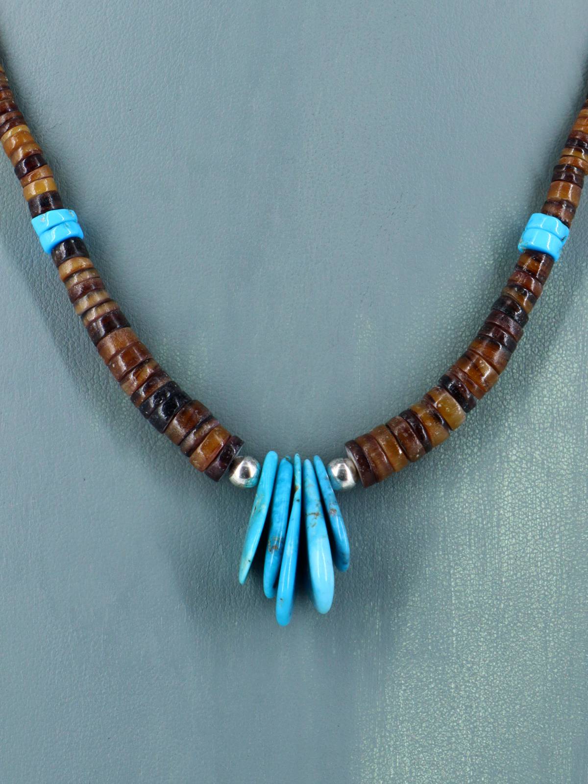 Collier d'huîtres épineuses graduées de bijoux amérindiens