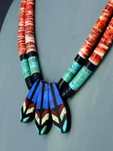 Collar de plumas de coral de color turquesa y manzana de Santo Domingo nativo americano