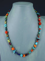 Collar de tesoro de coral de manzana de una sola hebra de nativos americanos