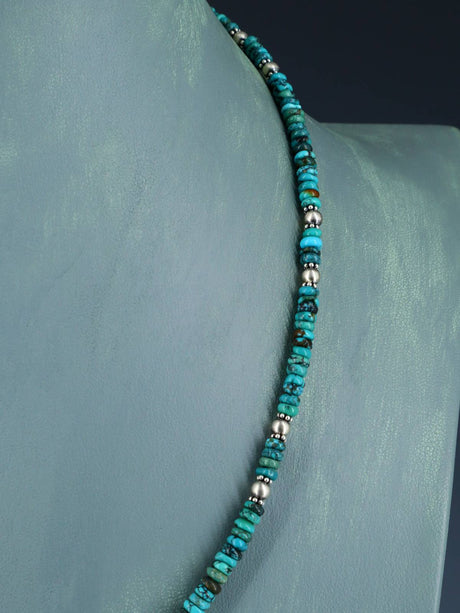 Collier de perles turquoise arrondies amérindiennes