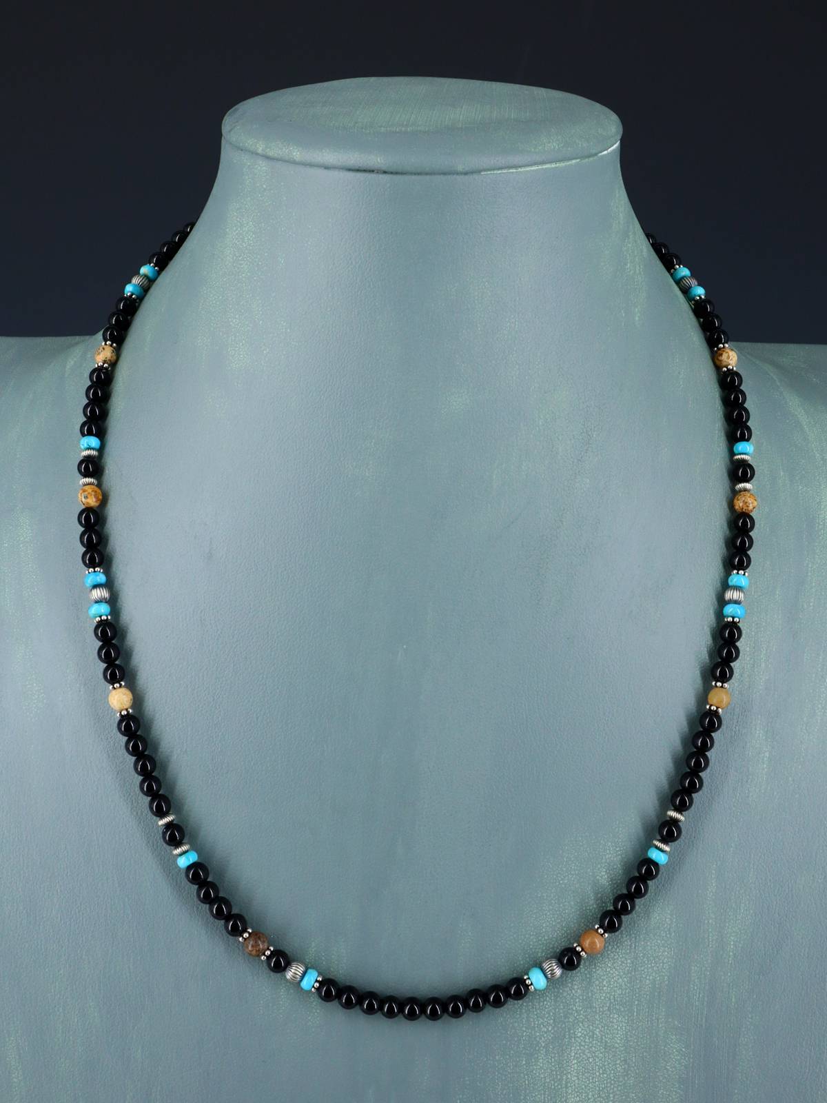 Collar de cuentas de ónix y opalita de joyería nativa americana
