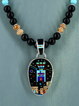 Collar con colgante de oso reversible con incrustaciones de búfalo blanco navajo