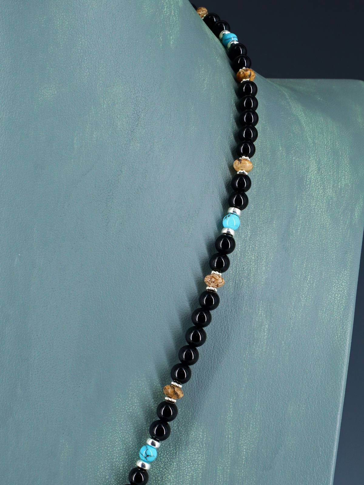 Collar con colgante de oso reversible con incrustaciones de búfalo blanco navajo