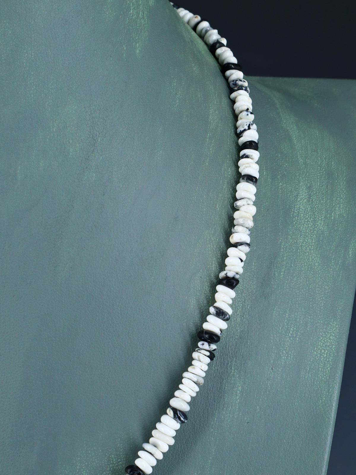 20" Native American White Buffalo Single Strand Necklace